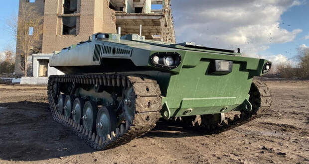 Боевые роботы смогут работать в тысячах километров от оператора