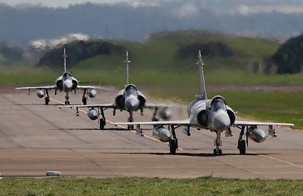 Business Insider: французские истребители Mirage не подойдут Киеву