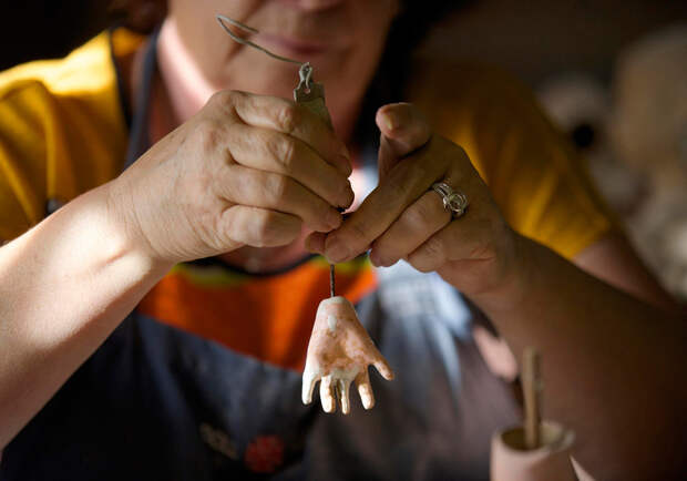 Реставрация кукольной руки и добавление недостающих пальцев
