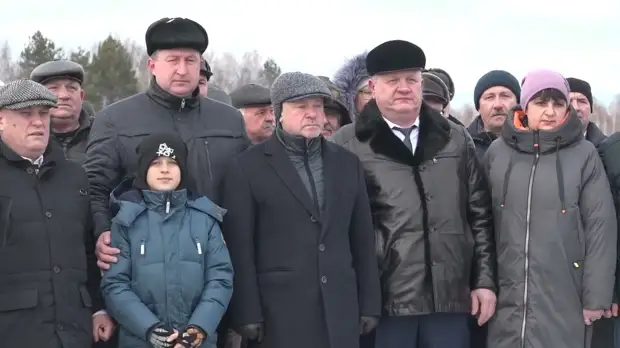 Автолюбители трёх районов Орловской области устроили акцию в поддержку Российской армии