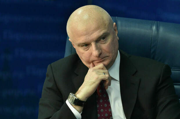 Клишас прокомментировал повышение пенсионного возраста во Франции