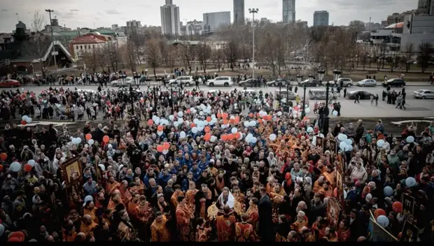 На крестный ход вышли 4500 уральцев