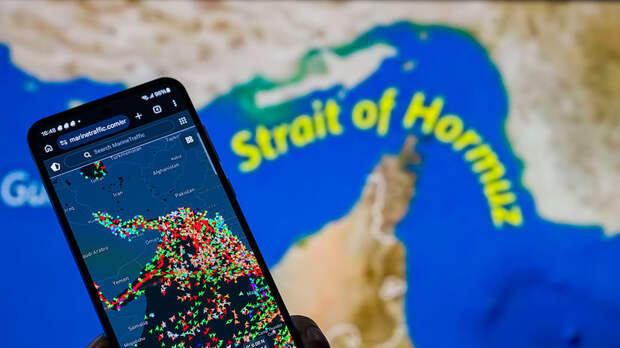 Посол Ирана Джалали: в Ормузском проливе ввели военное положение