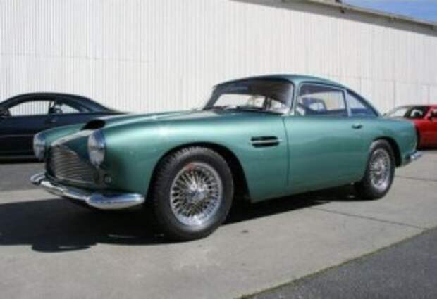 Aston Marin DB4 coupe