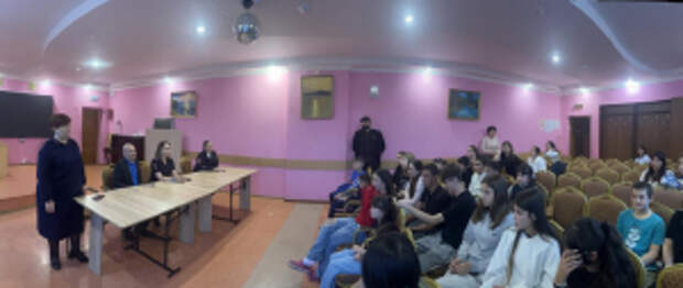 В РСО - Алания в рамках Всероссийского дня правовой помощи детям полицейские совместно с председателем Общественного совета организовали лекционную встречу для воспитанников центра «Доброе сердце»