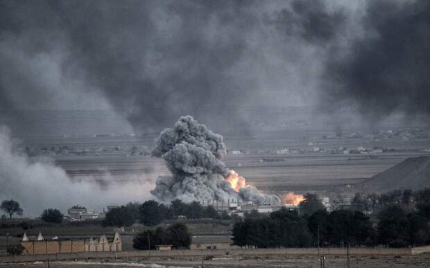 Заметают следы: ВВС США ударили по курдам