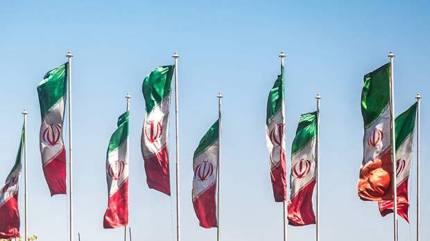 Попадание снаряда по территории АЭС «Бушер» зафиксировали в Иране