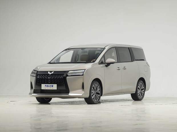 Wuling представил 5‑метровый семейный минивэн Xingguang 730 Premium Edition: гибрид — 1,83 л/100 км за 112 тыс. юаней (1,25 млн ₽)