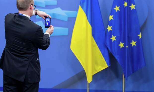 Кабмин Украины утвердит план мер по введению безвизового режима с ЕС Кабмин Украины утвердит план мер по введению безвизового режима с ЕС