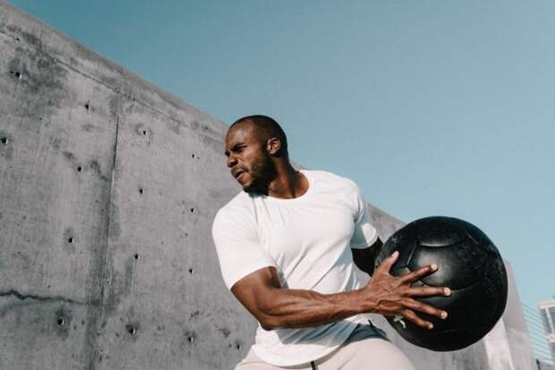 We Looked For The 5 Best Pre-Workouts On The Market, Here's What We Found