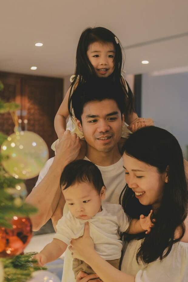 Рита Дакота и Федор Белогай отметили Новый Год в собственном доме