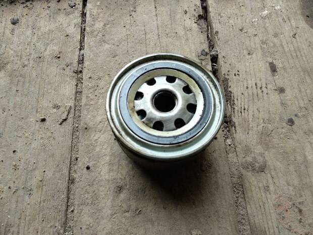 Распилил масляный фильтр авто после 8 500 км пробега и промывки двигателя. Удивился увиденному