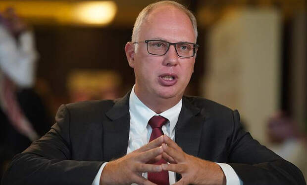 Клинтон использует Украину как отвлекающий манёвр, чтобы избежать тюрьмы, — Дмитриев