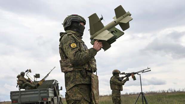 Объекты ВПК, порты, аэродромы и наёмники: ВС РФ за неделю нанесли шесть групповых ударов по Украине