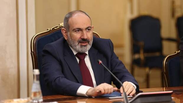 Борт премьера Армении Пашиняна совершил незапланированную посадку