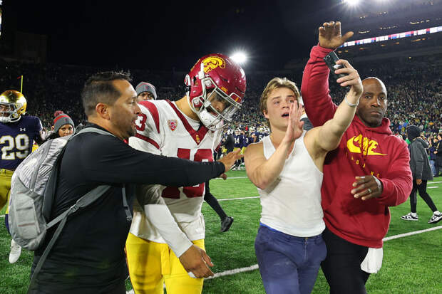 Caleb Williams Notre Dame Field Storm Fan Selfie
