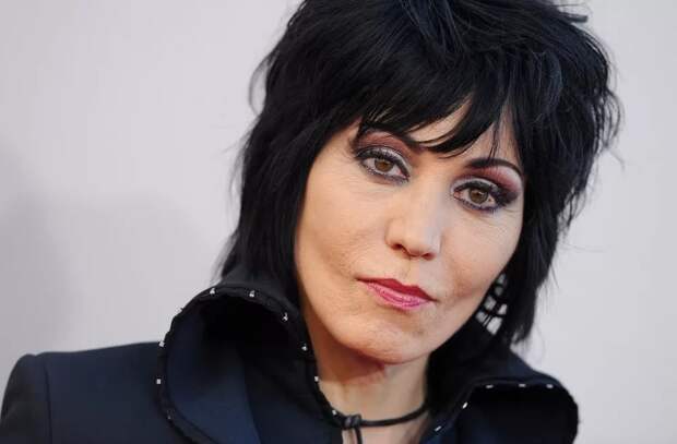 Ди 80. Joan Jett сейчас. Кукла Joan Jett. Женщины изменившие историю.