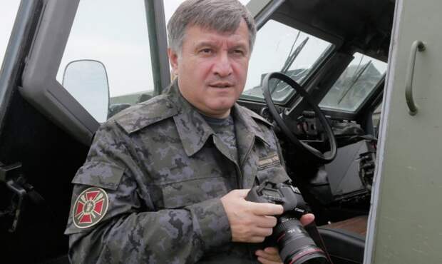 Аваков: Нацгвардия получила новые броневики на базе "КрАЗ" Аваков: Нацгвардия получила новые броневики на базе "КрАЗ"