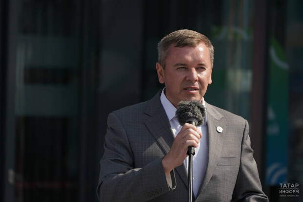 Мишустин объявил благодарность главе Минсельхозпрода РТ Зяббарову и его заместителю Яшину