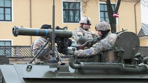 Как Латвия ищет причину для введения войск РФ
