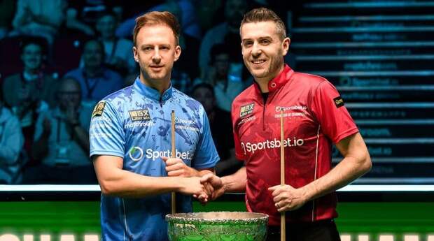 Марк Селби победил Джадда Трампа в финале Чемпион чемпионов (фото: WST)