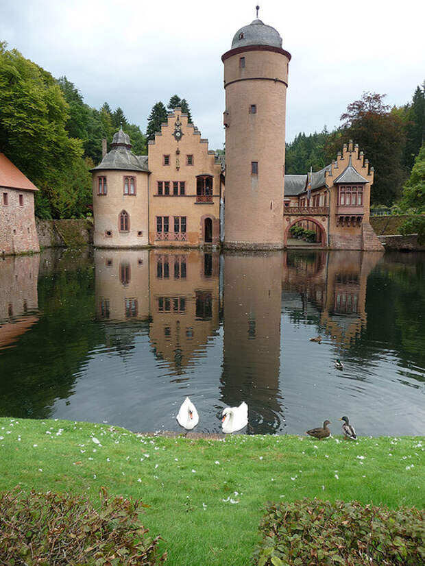 Замок Меспельбрун. Германия