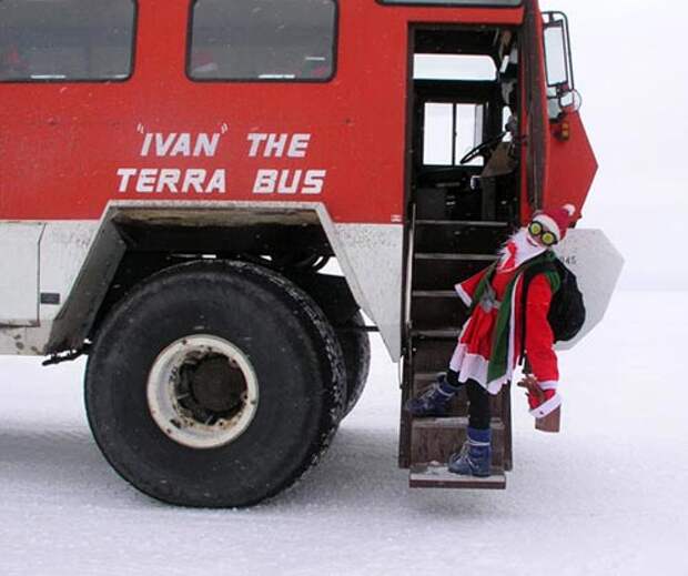 Автобус усть сосново топки. Ivan the Terra Bus. Foremost Terra Bus в салоне. Man Terra Bus 6x6.