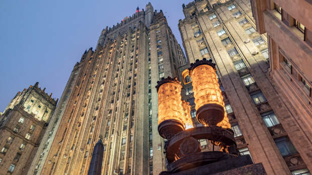 МИД призвал остановить огонь на Ближнем Востоке и защитить мирных жителей