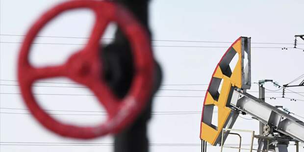 Выход ОАЭ из ОПЕК: Анализ влияния на нефтяные цены и геополитику