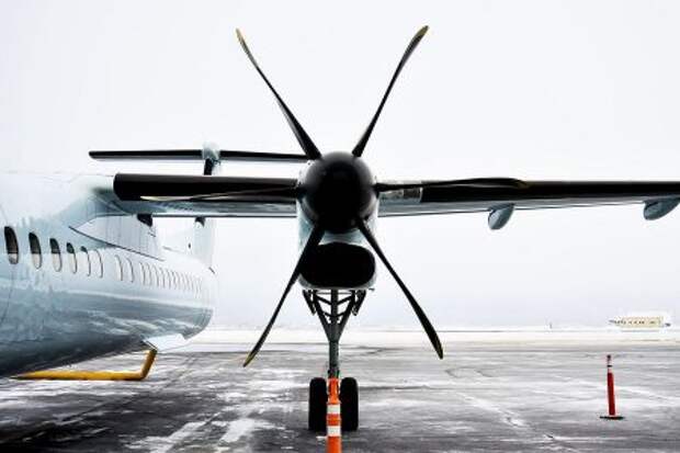 Турбовинтовой двигатель Pratt & Whitney Canada PW150A на Bombardier Q400