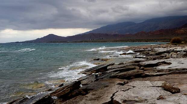 Лавров восхитился озером Иссык-Куль в Киргизии