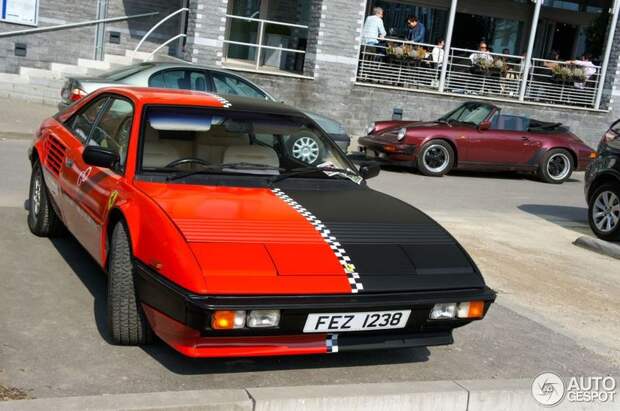 Необычная раскраска Ferrari Mondial (10 фото)