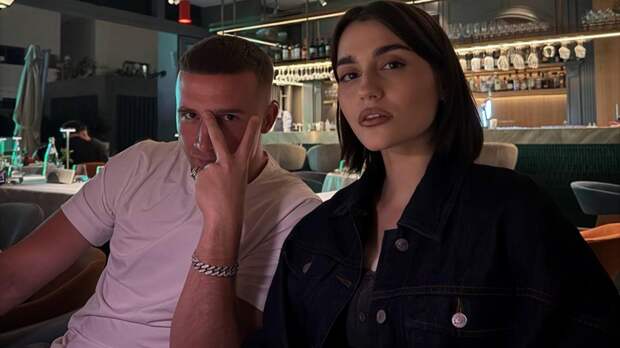 Певица Мона намекнула на расставание с Эльдаром Джараховым: «Моё сердце не занято»