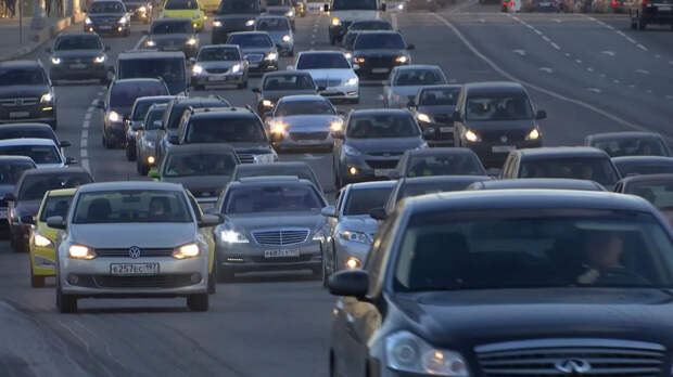 Дилеры дали прогноз по ценам на машины с пробегом на ближайший месяц
