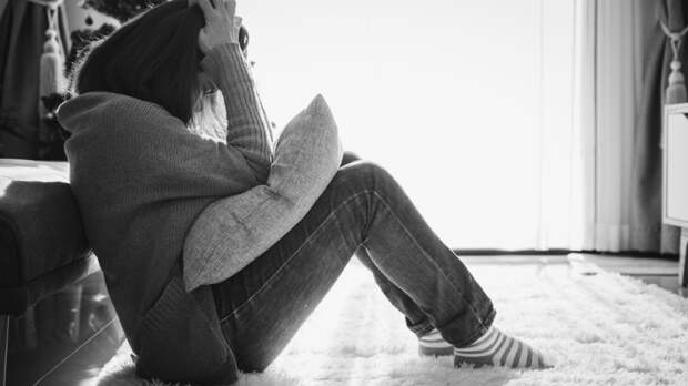 Уныние может усугублять хроническую боль: исследование