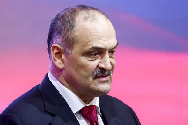 Глава Дагестана Меликов доложил Путину о поддержке участников СВО