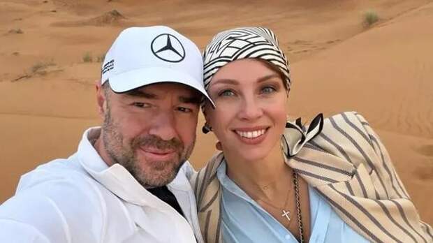 Диброва заговорила о свадьбе с Товстиком — светится от счастья