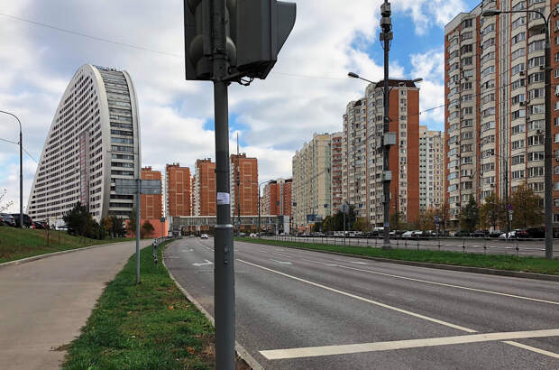 Фото и гифки непарадной Москвы