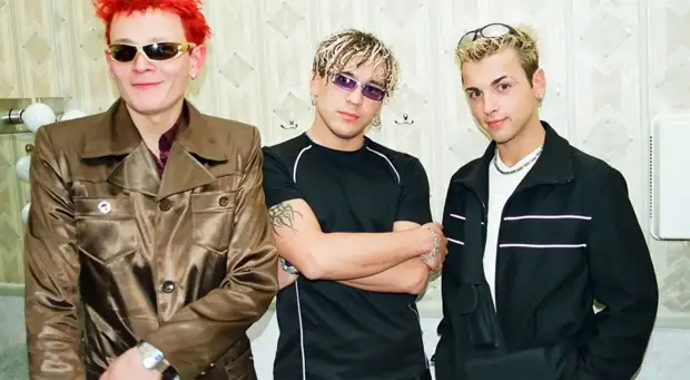 «Это суицид» — стала известна причина смерти солиста группы «Отпетые мошенники» Тома Хаоса