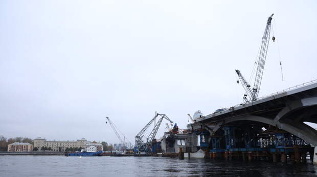 Большой Смоленский мост в Петербурге прошёл первые испытания разводки