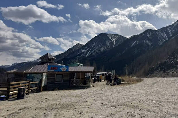 Baza: до двух увеличилось число погибших из-за схода лавины на горе Мунку-Сардык