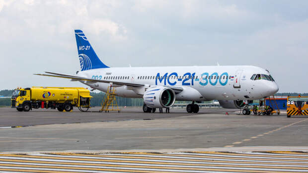 Когда импортозамещенный МС-21 поднимется в небо, рассказал Алиханов