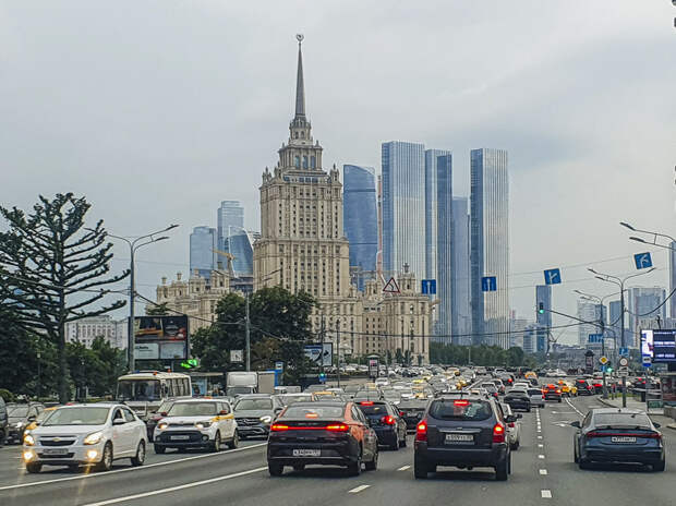 Синоптики предупредили о резком похолодании и небольшом снеге в Москве
