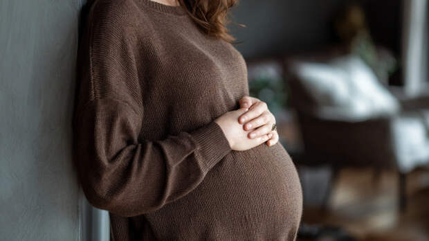 Беременная женщина дважды за день поймала мужа на измене и простила его