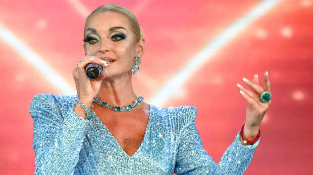 «И тут Остапа понесло»: Волочкова впервые рассказала, как в гневе родилась ее фраза «А кто эти люди?»