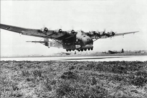 Чудо-оружие Рейха: военно-транспортный самолет Me.323 Gigant Me-323, военно-транспортный, война, гигант, рейх, самолет, чудо-оружие