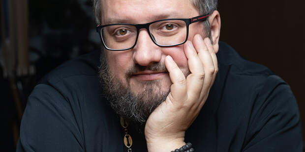 Священник-блогер Владислав Береговой — о хейте верующих, проповеди в TikTok и юморе в Библии