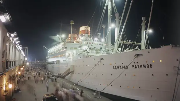 Студенты обнаружили разлив нефти на месте крушения парохода «Адмирал Нахимов»