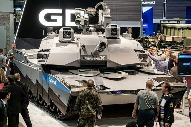В 2022 году компания "General Dynamics" продемонстрировала концепт танка нового поколения "Abrams X", представляющего собой танк с необитаемой башней и автоматом заряжания. Однако, как заверяют в "General Dynamics", этот прототип не является танком в привычном понимании, он призван лишь продемонстрировать направление в будущем танкостроении США. По сути это глубоко модернизированный танк "M1 Abrams", а не платформа нового поколения, как это было задумано в "XM1202".