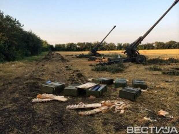 Луганские террористы перебрасывают военную технику в Дебальцево Луганские террористы перебрасывают военную технику в Дебальцево